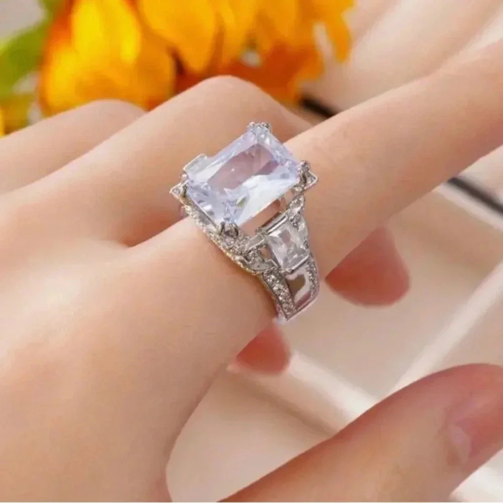 New! 4 Prong Square Cut Silver-Plated Zircon Ring